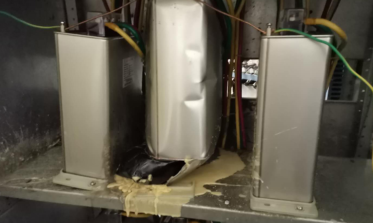 低壓電力電容器常見故障—滲漏油 低壓電力電容器常見故障—滲漏油